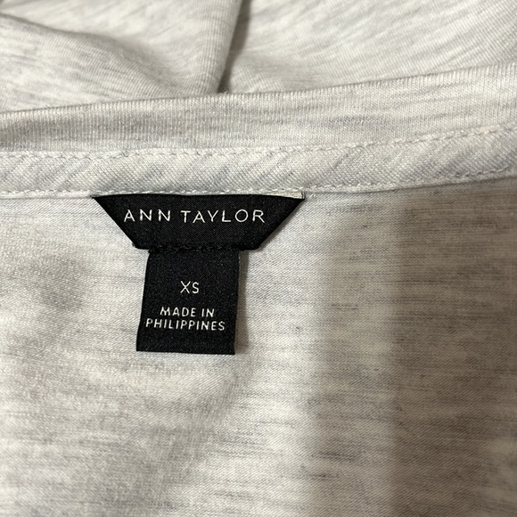Ann Taylor Long Sleeve Heather Gray Boatneck Shirt Size XS - Picture 5 of 7